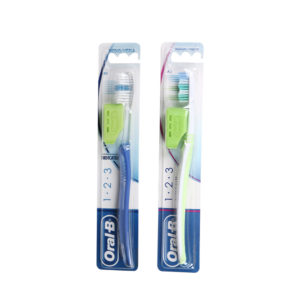 Oral b - Spazzolino medium