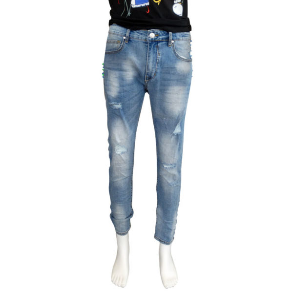 Jeans con borchie