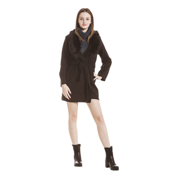 Cappotto con ecopelliccia